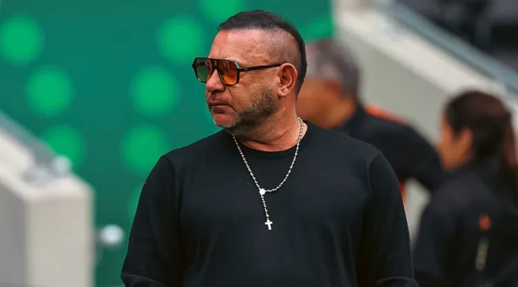 Turco Mohamed confirma que regresará a dirigir al futbol argentino