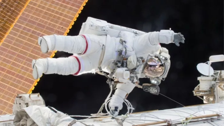 NASA, ropa, sucia.jpg