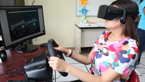 Realiza IPN simulador para aprender a conducir sin infracciones