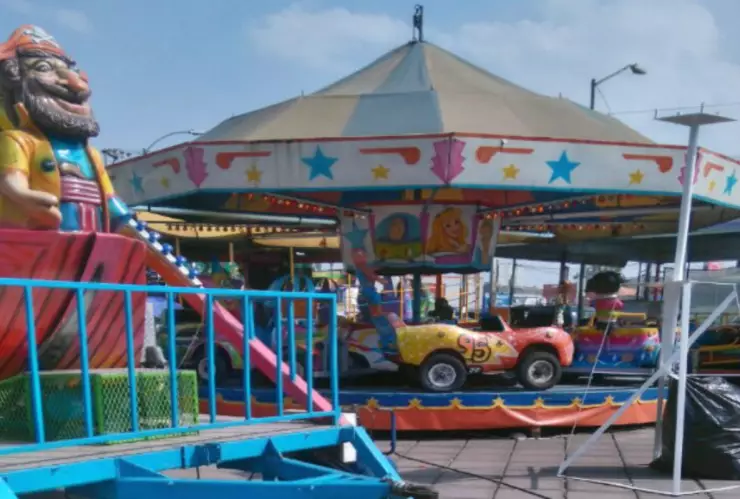 Descarrila juego mecánico en Buenavista de CDMX, hay cinco lesionados