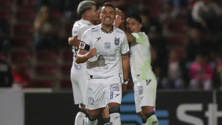 Querétaro derrota al FC Juárez y aspira al Play In del Apertura 2025