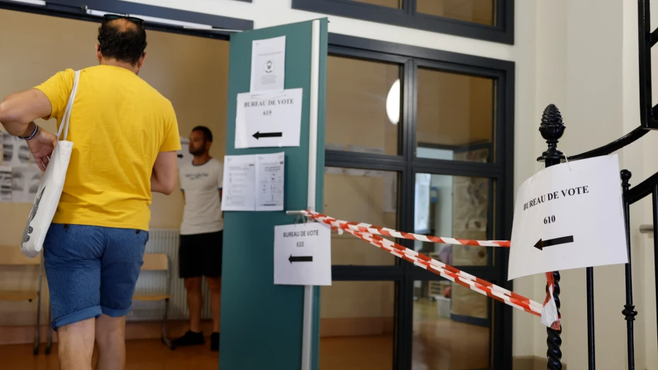 Votación en las elecciones parlamentarias en Francia.