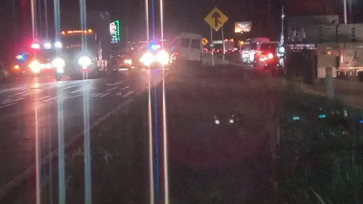 FOTO_ Fuerte accidente en la Mérida-Cancún genera intenso tráfico