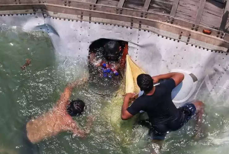 Saquean tráiler Tabasco.jpeg