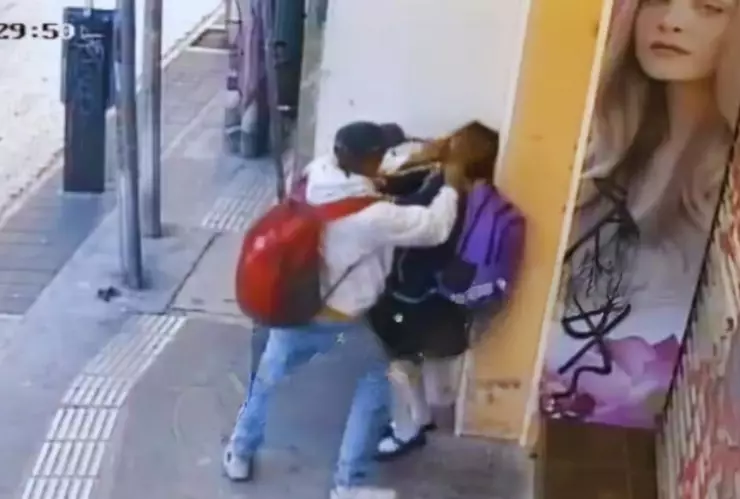 Detienen a hombre en Guatemala por asalto a menor de edad; el momento quedó grabado en video.png