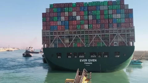 buque-evergreen- (1).jpg