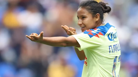 Natalia Maule&oacute;n festeja gol con Am&eacute;rica Femenil