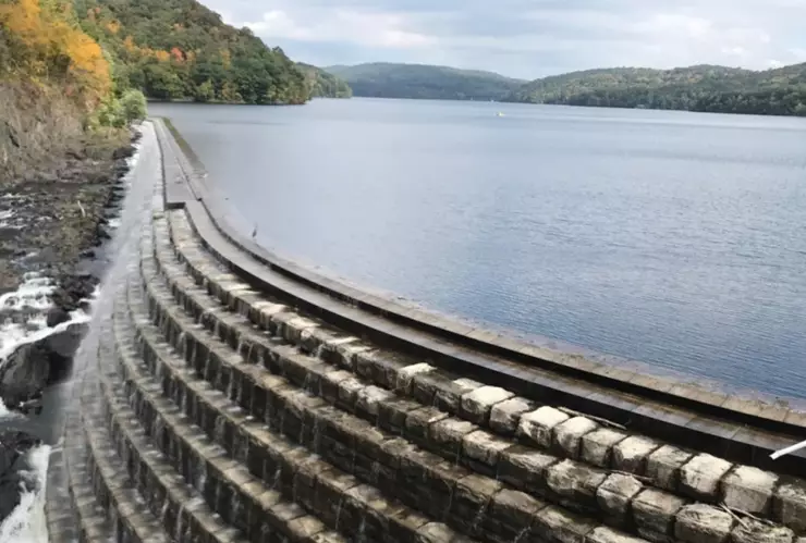 Nivel de la presa Valencia hoy 26 de mayo de 2025.jpg