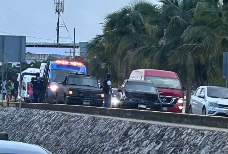 ¡Última Hora! Se registra choque en la Colosio de Cancún frente a casino; esto se sabe.jpg