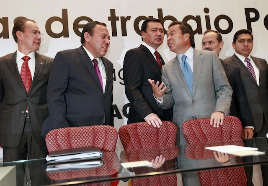 Jesús Zambrano, presidente del Pacto por México, durante la instalación de las mesas de diálogo para la reforma política