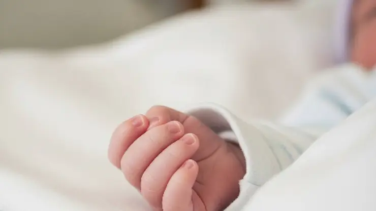 Niño muere tras tomar ácido