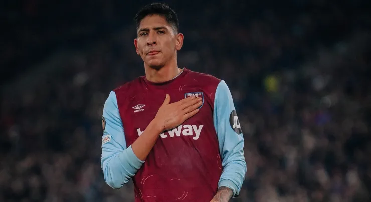 Edson Álvarez se quedaría en West Ham esta temporada