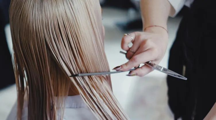 3 cortes de pelo para mujeres de 50 a 60 años que te harán ver más joven .jpg