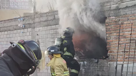 ¿Cómo surgió el incendio en la colonia Santa María de Puebla este 5 de marzo?