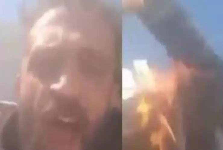 futbolista se prende fuego