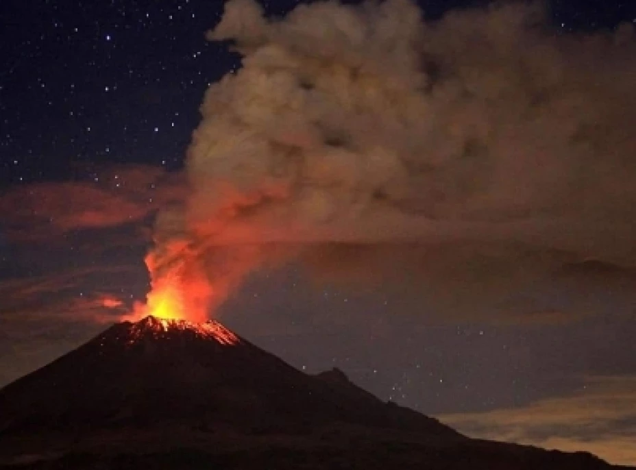 Explosión en volcán