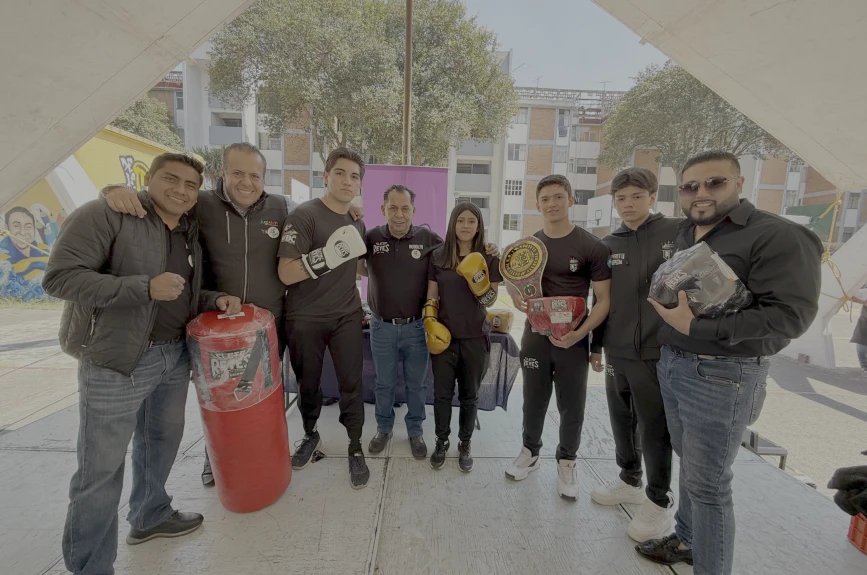 Todo un gran equipo.png