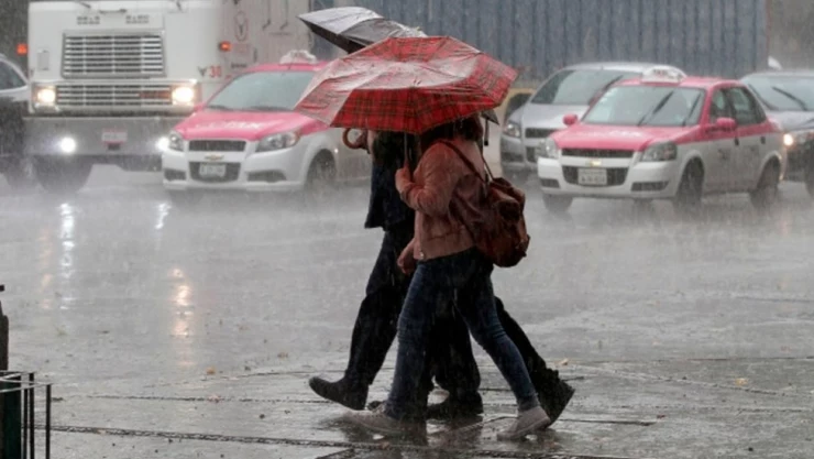 La Conagua pronosticó lluvias, descargas eléctricas y caída de granizo en alcaldías de la CDMX y en municipios de Edomex.