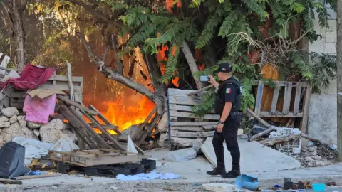 PORTADA fuerte incendio en Mérida (1).jpg