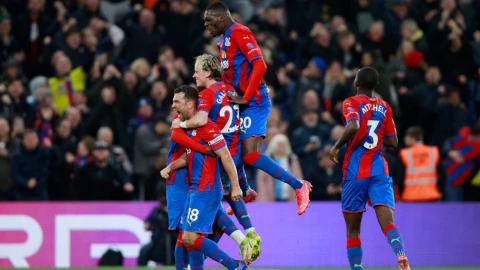 Jugadores del Crystal Palace celebran un gol