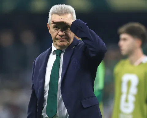 OFICIAL: Javier Aguirre deja de ser Director Técnico de México y Rafael Márquez toma su lugar