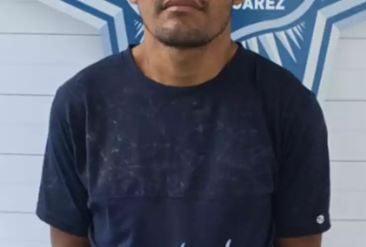 Detienen a un hombre en la Sm. 63 dde Cancún por orinar en la calle