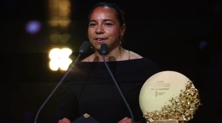 ¿Quién es Charlyn Corral, ganadora del premio a Delantera del Año en el Balón de Oro 2026_.jpg