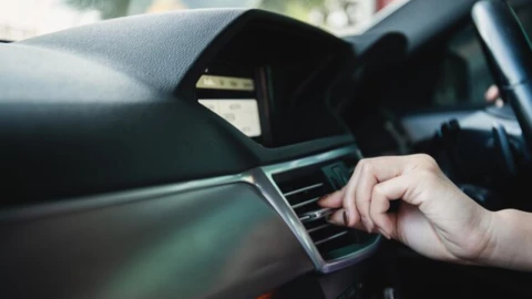 Por el calor el uso de aire acondicionado del vehículo ha aumentado.