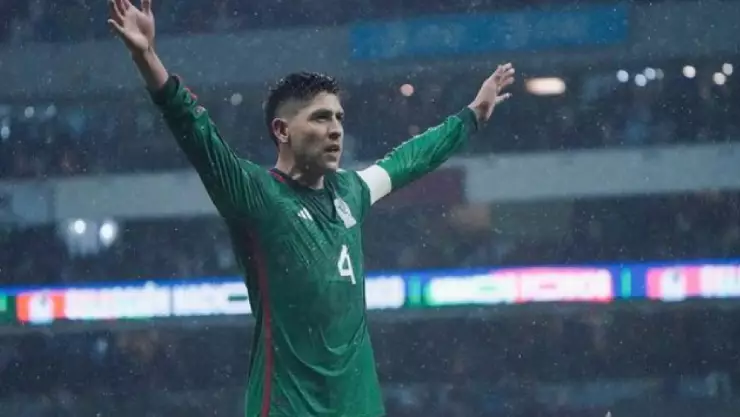 edson alvarez.jpg