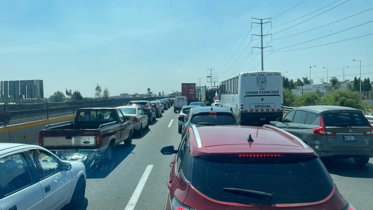 Reportan INTENSO TRÁFICO en la autopista México-Puebla hoy 22 de marzo de 2024