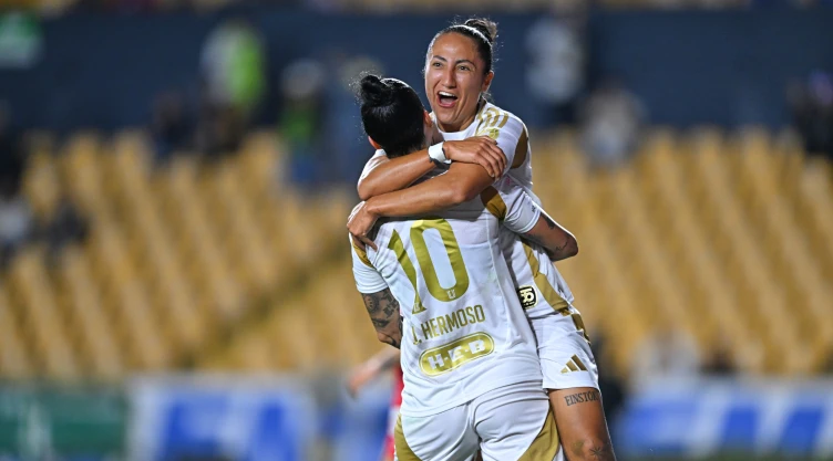 Jennifer Hermoso y Stephany Mayor festejan gol con Tigres