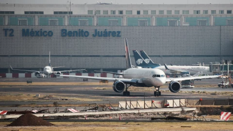 AMLO estará en llegada de primer vuelo de transporte de carga en AIFA