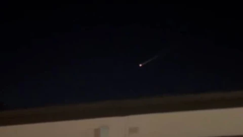 Una bola de fuego capturada por personas