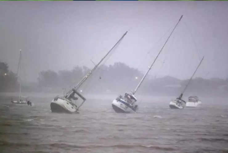 Desaparecen migrantes por huracán Ian.