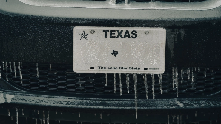 Matricula del estado de Texas congelada por el frío