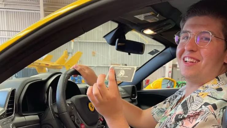 Fofo Márquez fue detenido tras golpear una mujer en el rostro.