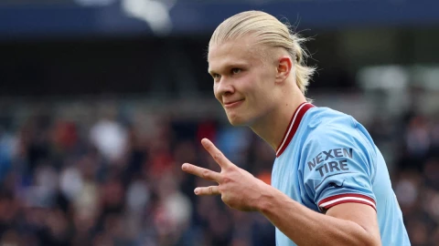 Erling Haaland anota hat-trick al Manchester United