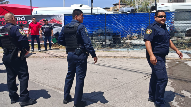 Incendio de maleza en taller de la Ortiz Mena moviliza a bomberos en Chihuahua.jpg