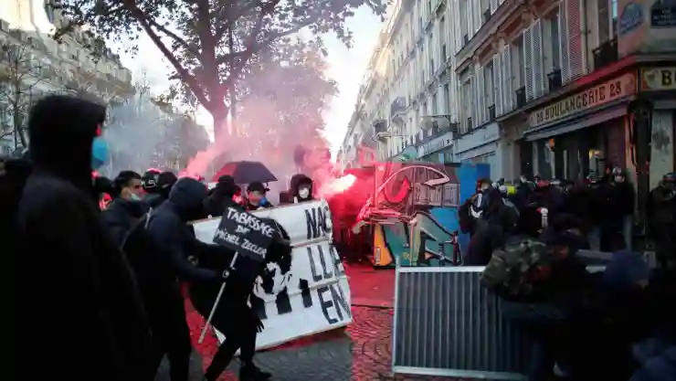 manifestaciones paris violencia.jpg