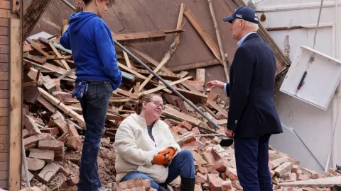 joe biden tornados kentucky