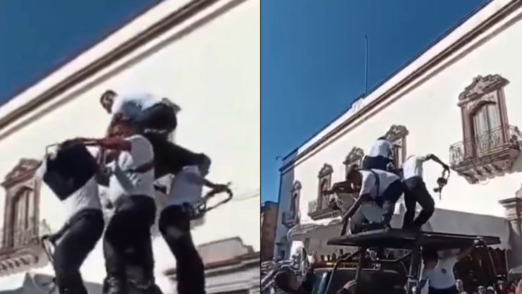policias desfile Revolución