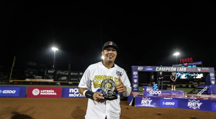 Efrén Navarro MVP Serie del Rey Toros de Tijuana campeón