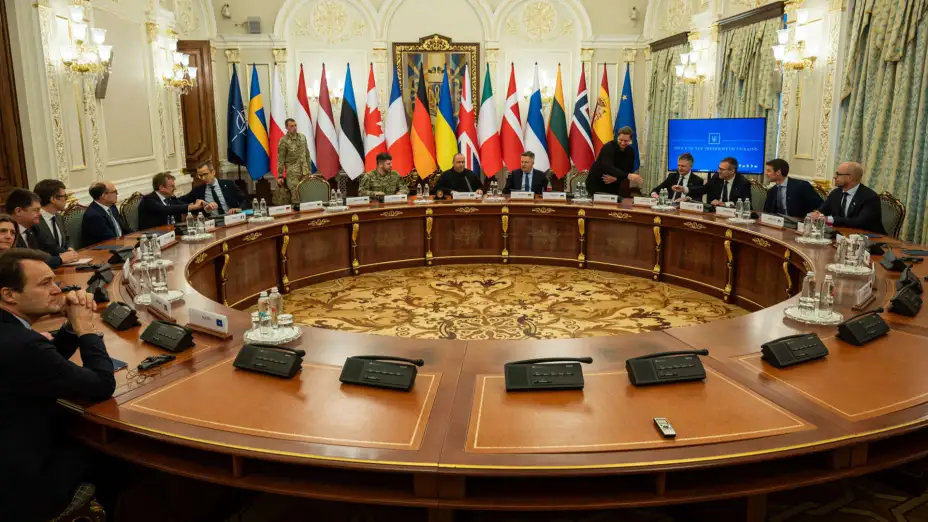 Asesores de seguridad de países europeos en Kiev, Ucrania.