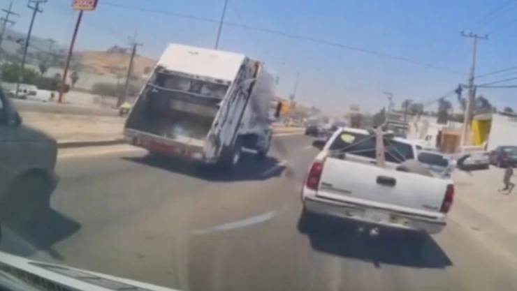 Niña es atropellada por automovilista IMPRUDENTE en Baja Califronia