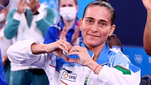 gimnasta_de_46_anos_tokyo_2020_ovacion