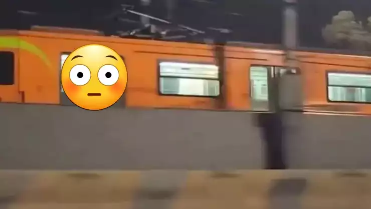 Captan a pareja tener relaciones en vagón del metro de la cdmx
