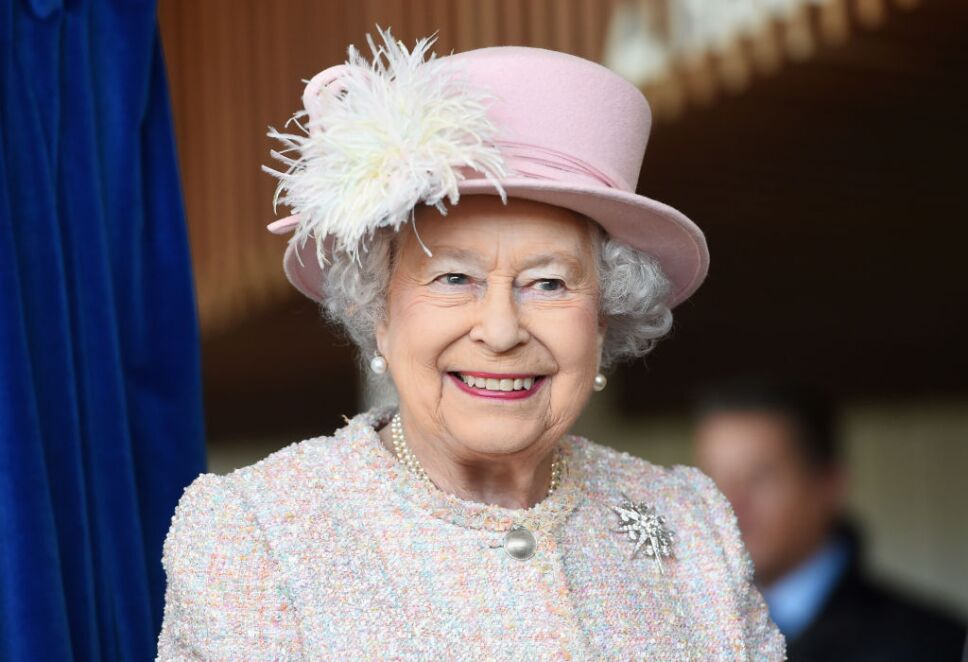 Certificado médico revela causa de la muerte de la reina Isabel II
