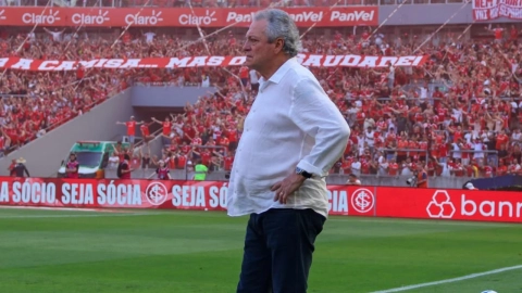 Abel Braga sac&oacute; campe&oacute;n del mundo al Inter de Porto Alegre en 2006 y ahora evit&oacute; el descenso