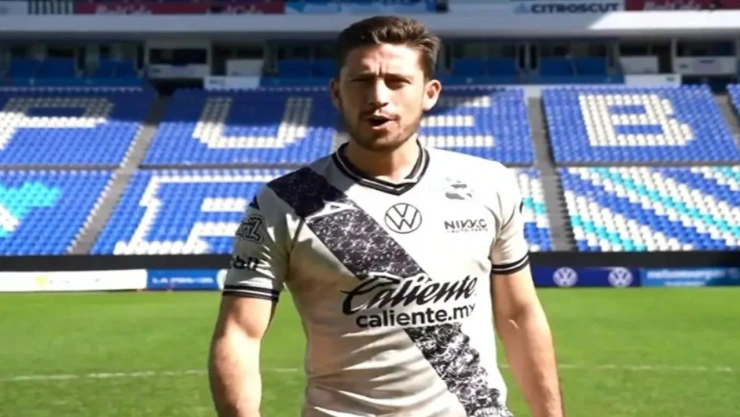 Santiago Ormeño regersa al Club Puebla