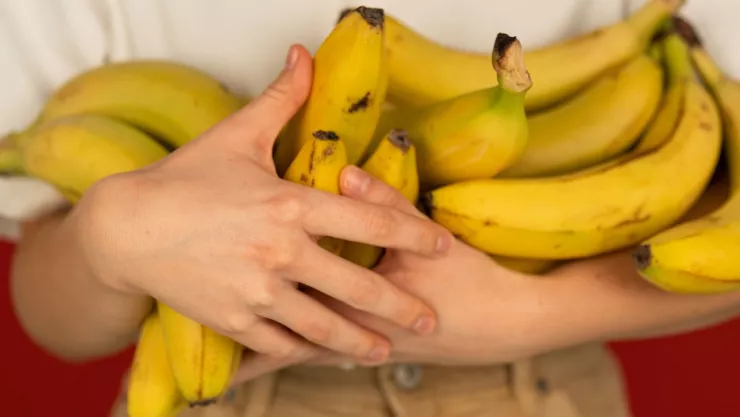 ¿Cómo hacer que los plátanos no maduren tan rápido, según TikTok?